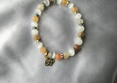 Bracelet pierre de lune mixee et selenite 1