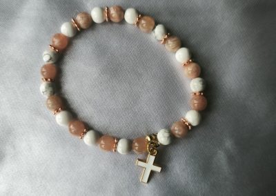 Pierre de lune rose et howlite 1