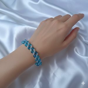 Bracelet bleu et blanc perles de verre